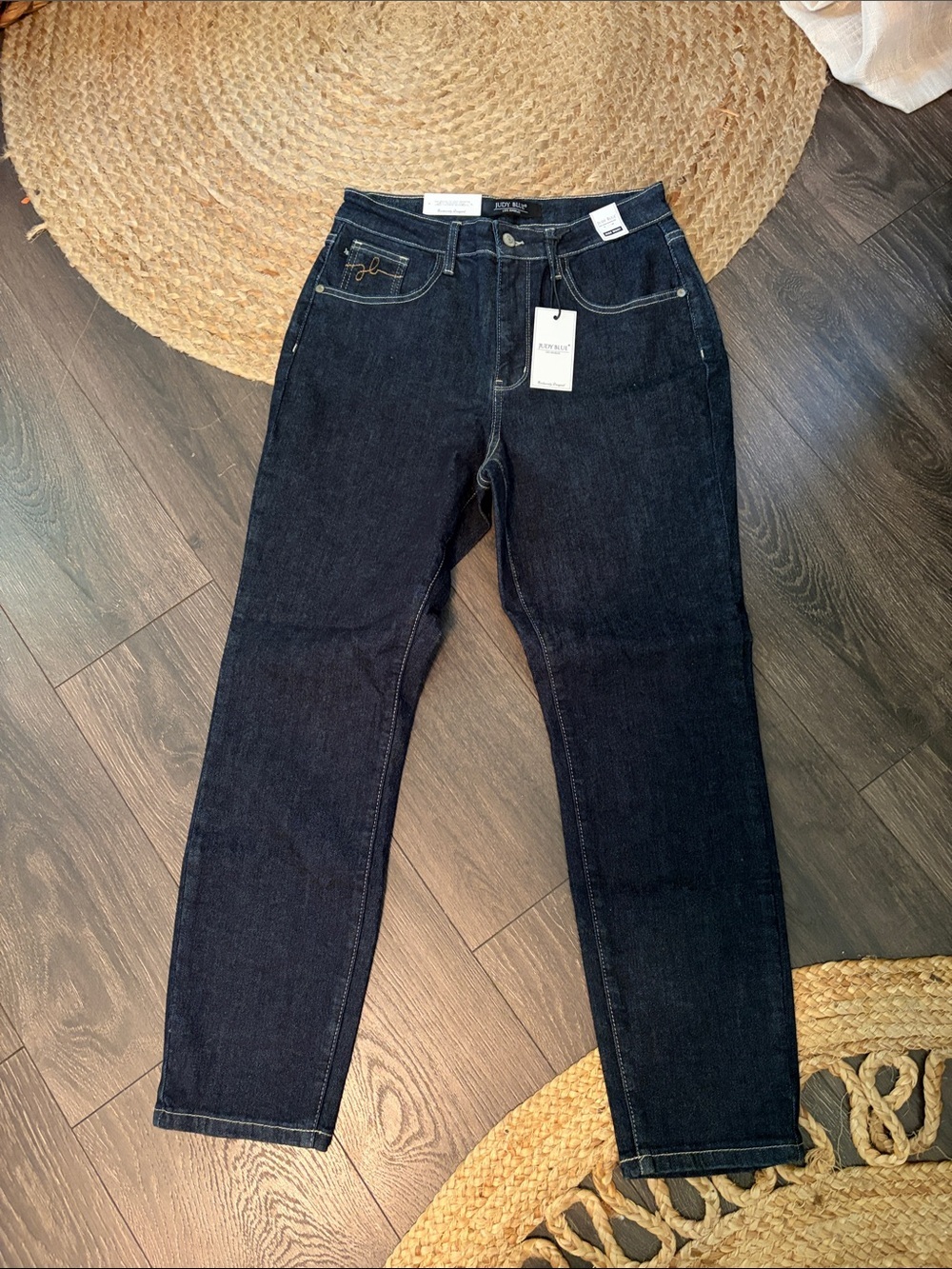 NWT Judy Blue Dark Wash Mom Jean Straight Leg 7/28
